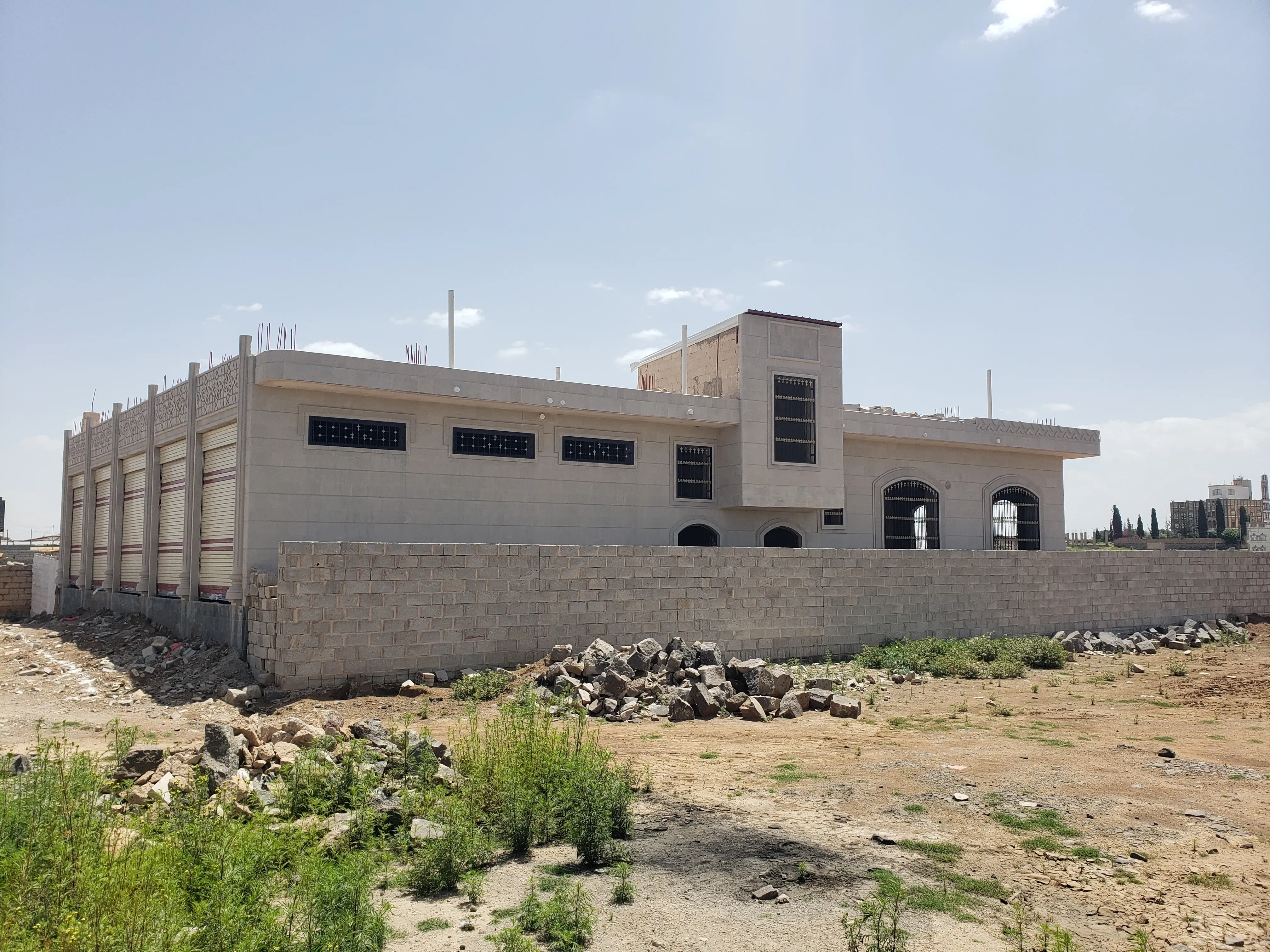 أفضل مقاول ترميم ملاحق ومباني باليمن| خدمات ترميم احترافية