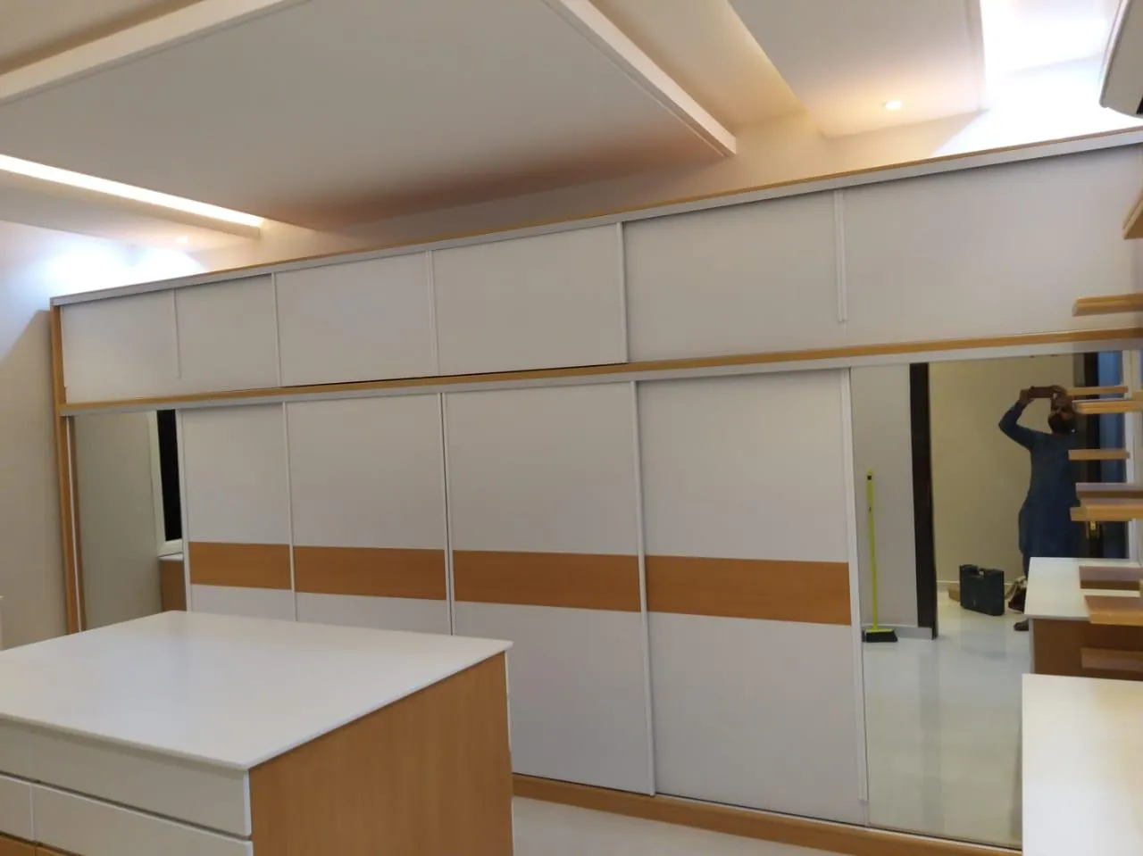 أفضل معلم ديكورات دواليب وجدران في اليمن: تصاميم مودرن 2026