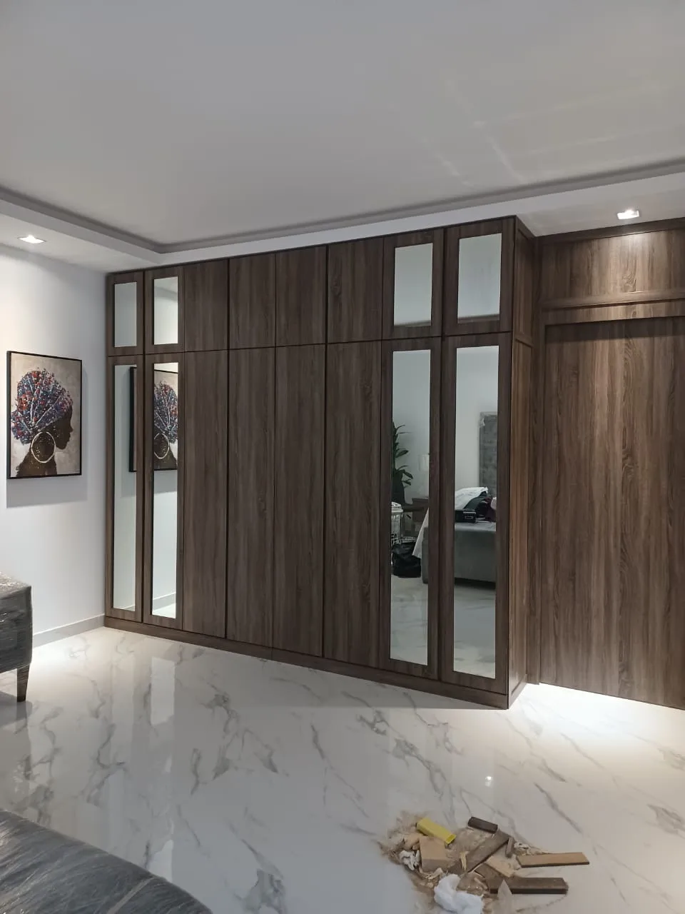 أفضل معلم ديكورات دواليب وجدران في اليمن: تصاميم مودرن 2026