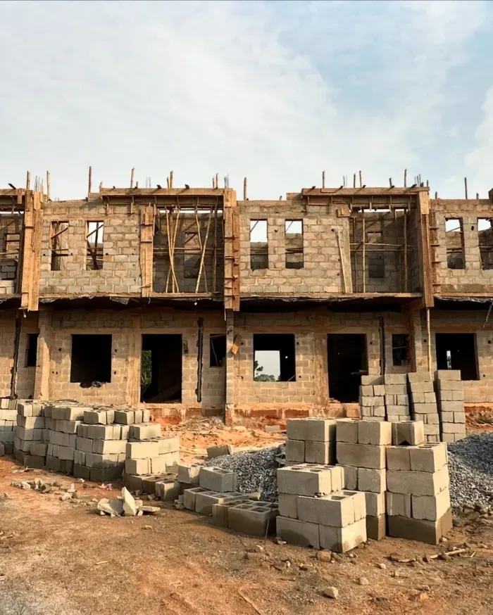 ترميم منازل في اليمن: دليل شامل للتكلفة والخطوات وأفضل المواد لعام 2026