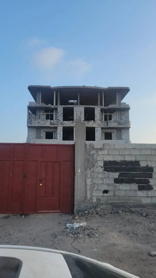 بناء عماير حديثه في صنعاء من موسستناالرائدة ريادة إعمار