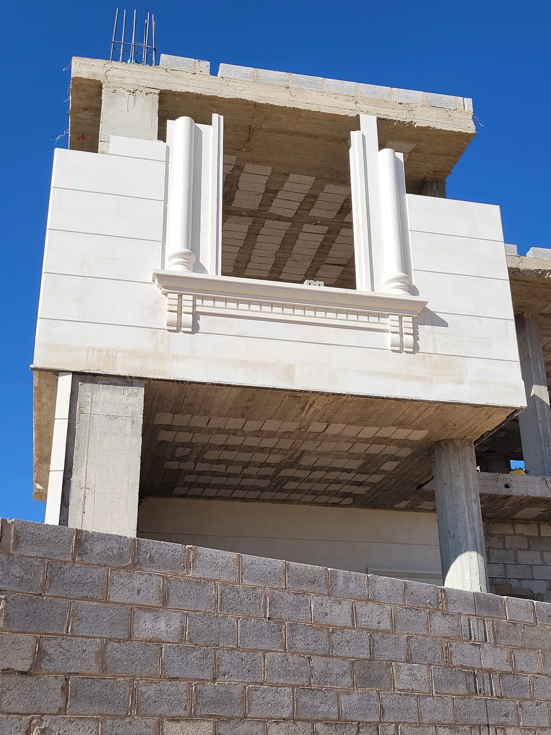 بناء عماير حديثه في صنعاء من موسستناالرائدة ريادة إعمار