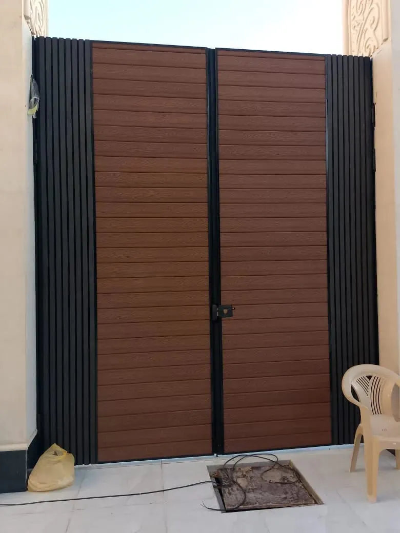 فني ديكورات وأبواب بديل الخشب في اليمن بصنعاء:بتصاميم عصرية