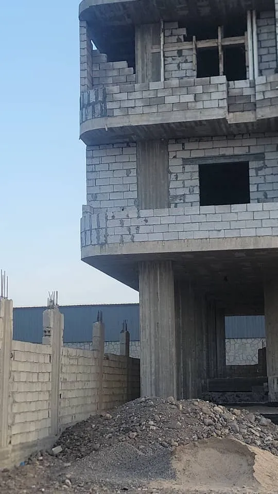 بناء العمائر والمباني السكنية والتجارية في اليمن